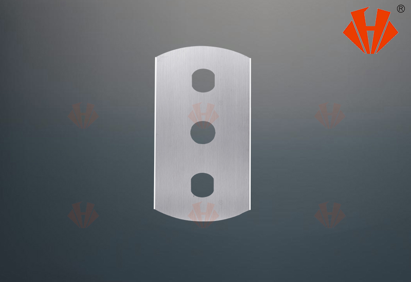 rounded razor blades with three holes